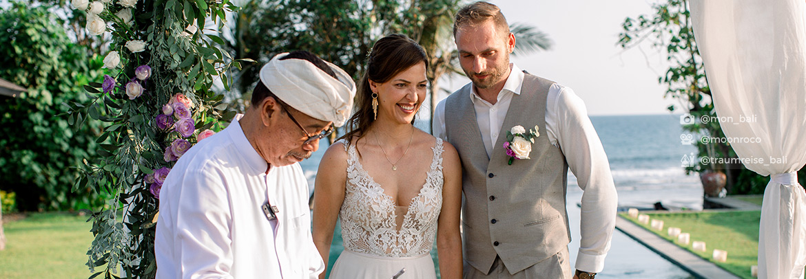 Black Beach Villa - wedding ceremony